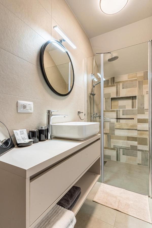 New 4 Star Apartment M&A In Town Cres Extérieur photo