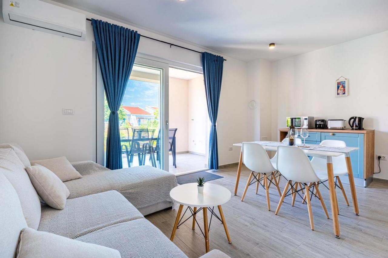New 4 Star Apartment M&A In Town Cres Extérieur photo
