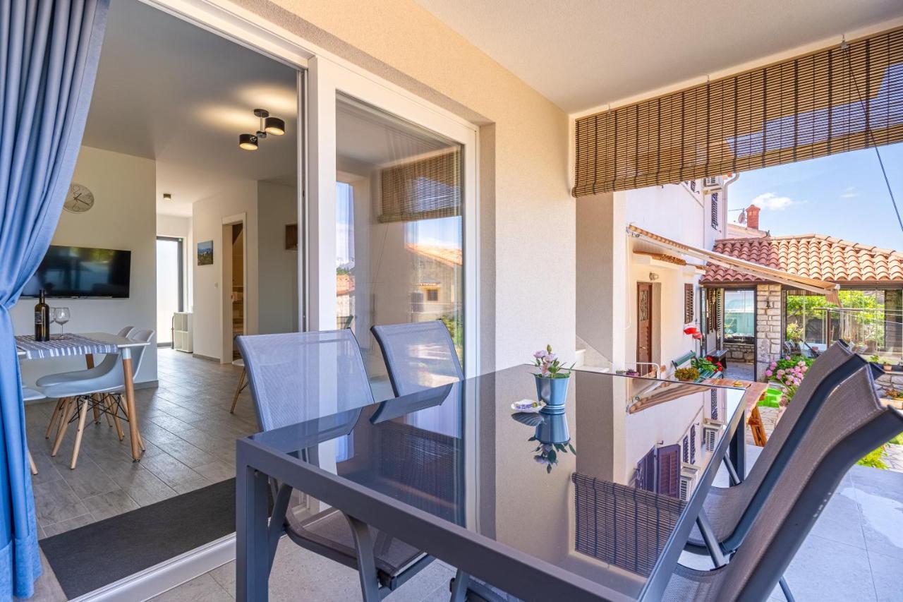 New 4 Star Apartment M&A In Town Cres Extérieur photo